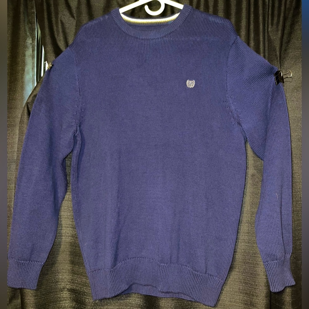 Chaps, blue crew neck sweater, men’s medium